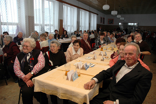 SENIOŘI V KASEJOVICÍCH SLAVILI